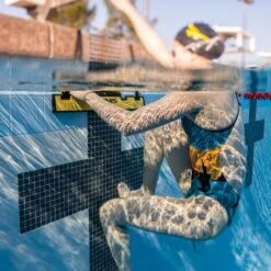 FINIS Backstroke Wedge -Best Swimming Equipment lifestyle 2