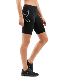 2XU Women's Aero Vent Mid-Rise Compression Shorts - Black / Silver Reflective 7 2XU Women's Aero Vent Mid-Rise Compression Shorts - Black / Silver Reflective -Best Swimming Equipment tumbnail 841e416a 9d80 4b46 aa93 a184ead328fc