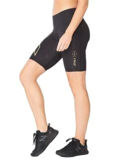 2XU Women's Light Speed Mid-Rise Compression Shorts - Black / Gold Reflective -Best Swimming Equipment tumbnail ef7ebb0e dc4a 49da 991a e2d72591bdb0