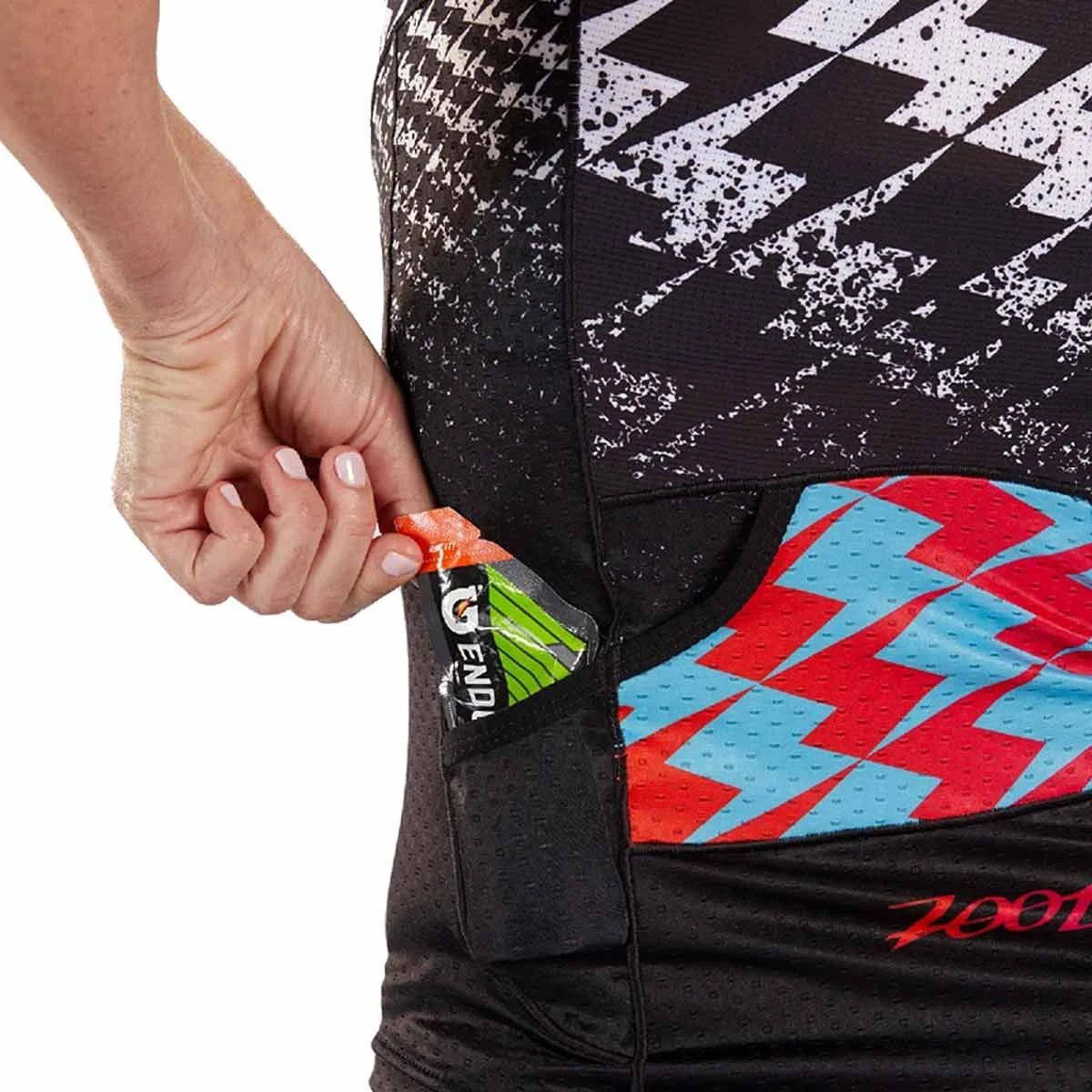 Zoot Suit Women's Ultra Tri Short Sleeve Aero Jersey- Ultra 19 6 Zoot Suit Women's Ultra Tri Short Sleeve Aero Jersey- Ultra 19 - Image 4